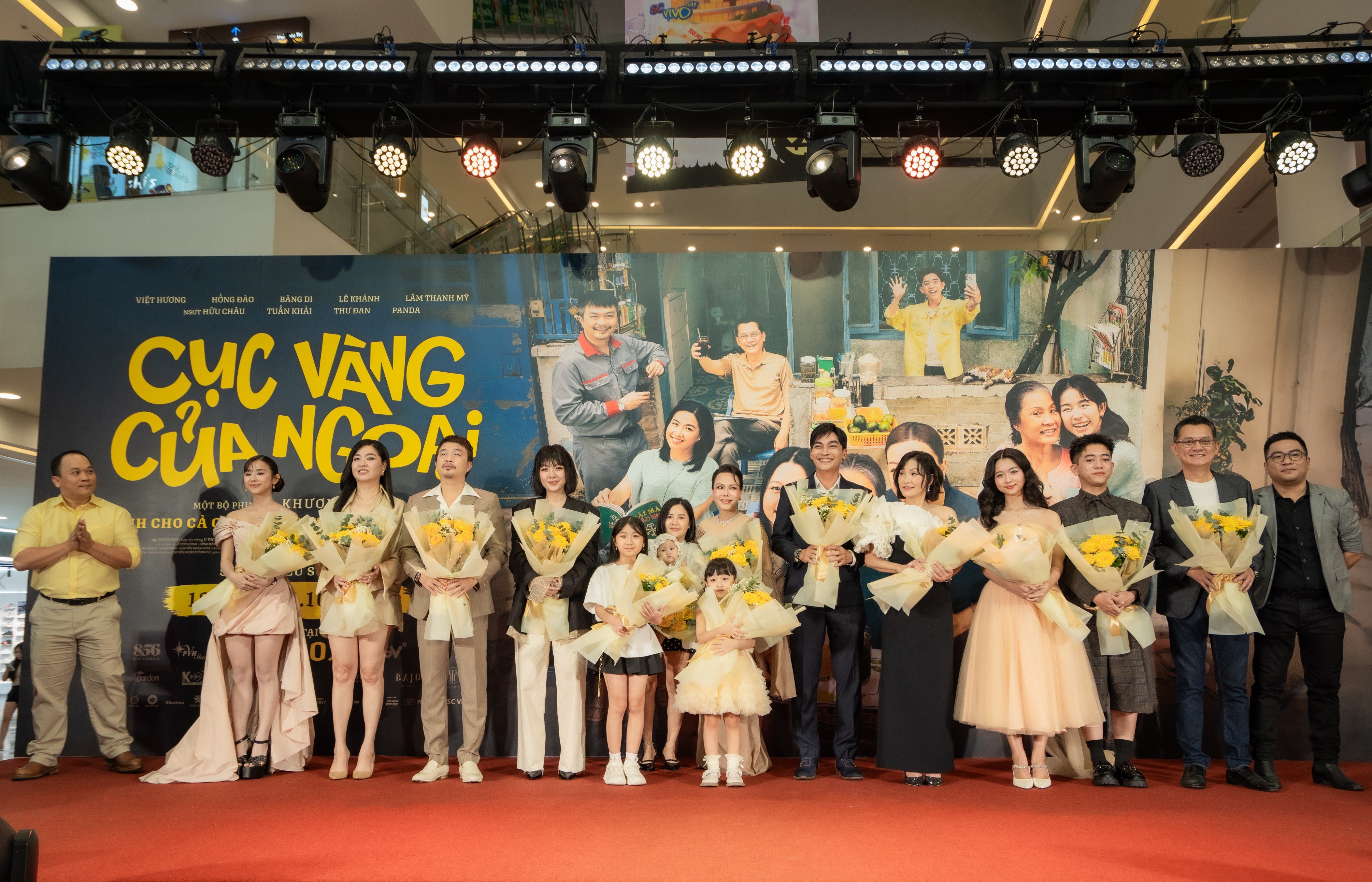 'Cục vàng của ngoại': Cung trầm lắng về sự hy sinh, yêu thương đầy ý nghĩa của người phụ nữ Việt