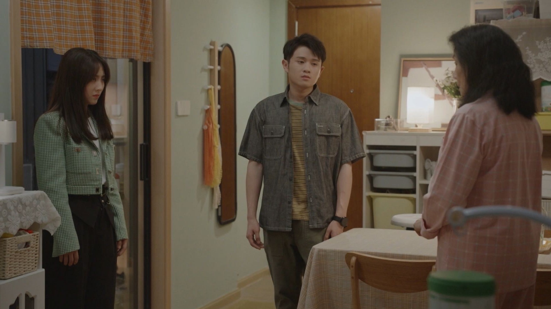 Diễn viên Vạn Thiến: 'Phẩm chất quý cô' có hơi ấm của người thật, nhân vật không rập khuôn, có chiều sâu và câu chuyện riêng