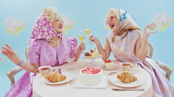 Việt Hương và Hồng Đào tái xuất rạng rỡ, trở thành 'Hai nàng thơ'