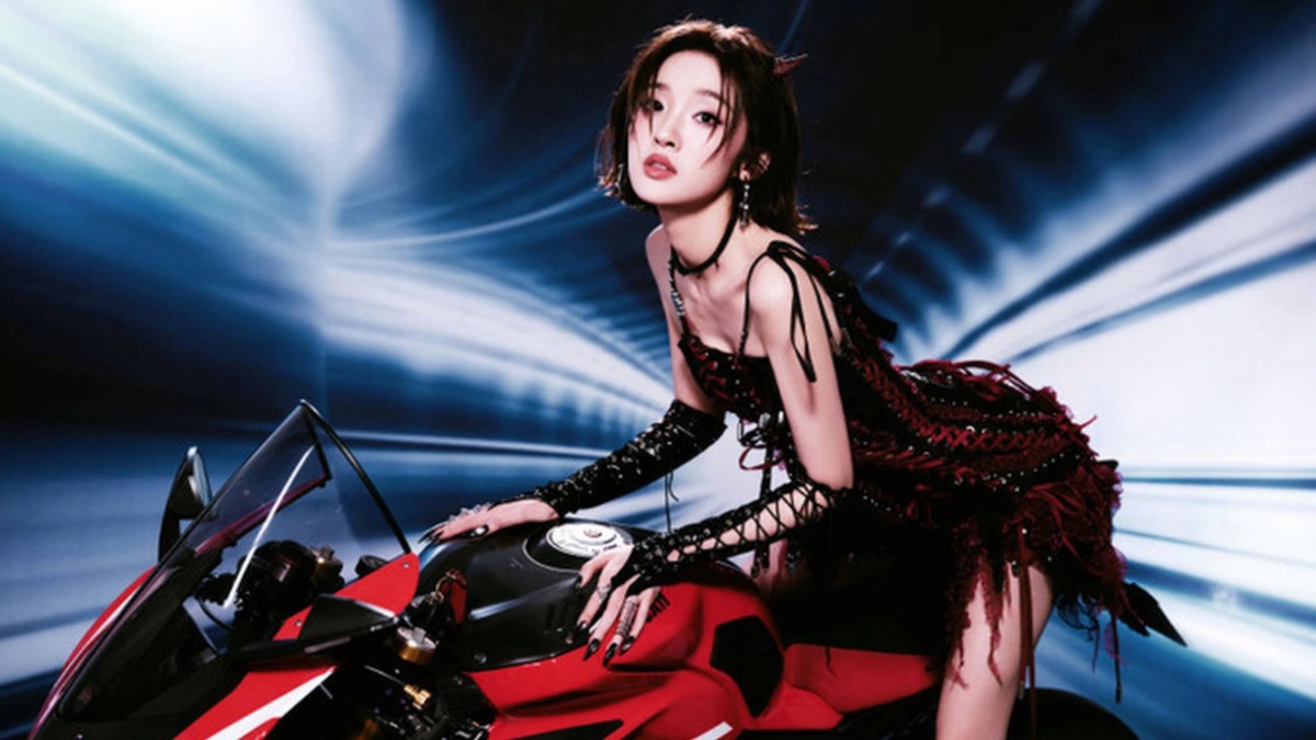 Đường Nghệ Hân với màn rap ‘thảm họa’ tại ‘Đạp Gió 2026’