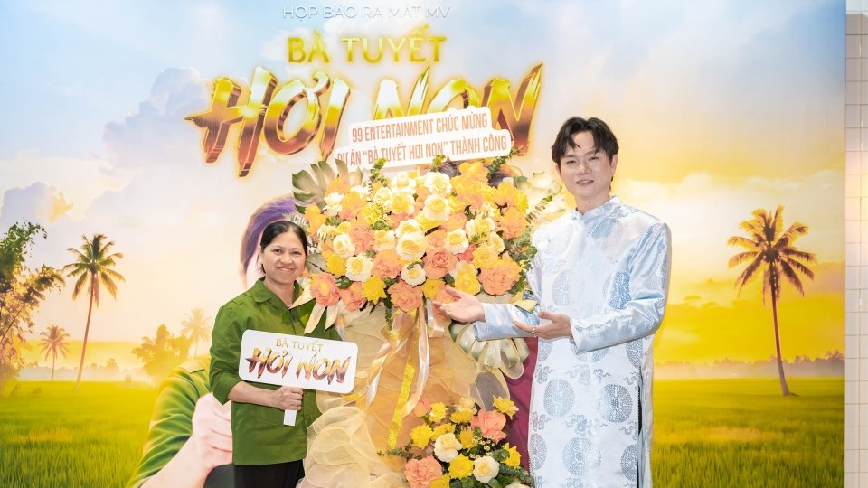 Từ 'Bắc Bling' đến 'Bà Tuyết hơi non': Tuấn Cry bắt tay bà Tuyết viết tiếp câu chuyện ẩm thực bằng âm nhạc