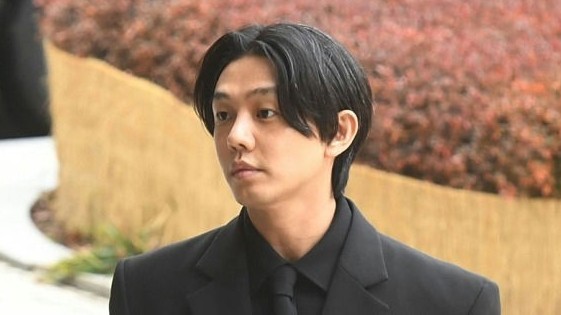 Mặc scandal, Yoo Ah In được công ty lớn chi hàng triệu đô chiêu mộ