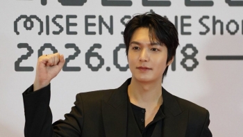 Lee Min Ho hóa thành thần tượng ảo trong phim mới