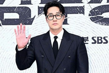 So Ji Sub chi 100 triệu won tặng vàng cho ê-kíp 'Đặc vụ Kim tái khởi động'