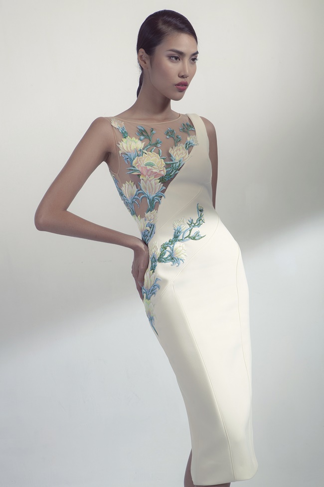 ngay ngat ngam nang tho lan khue dep diu dang khi dien trang phuc ntk cong tri