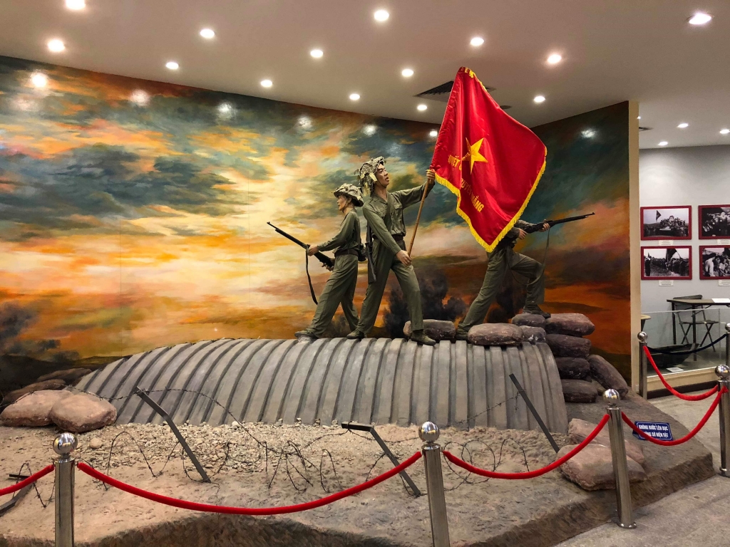 dien bien mua phuong no