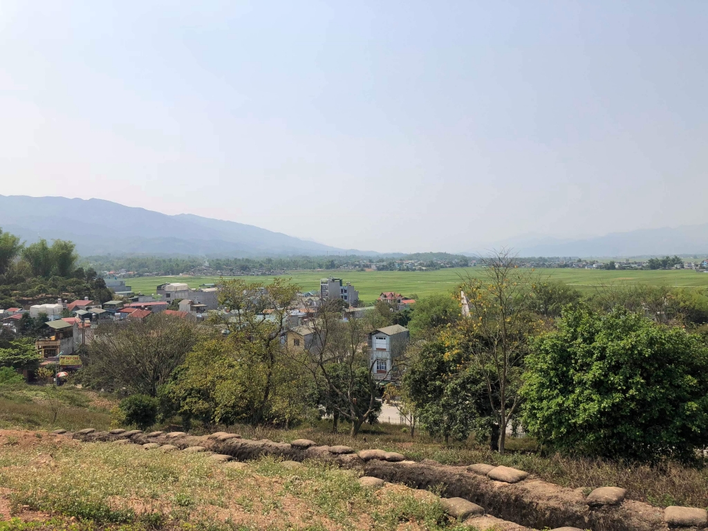 dien bien mua phuong no