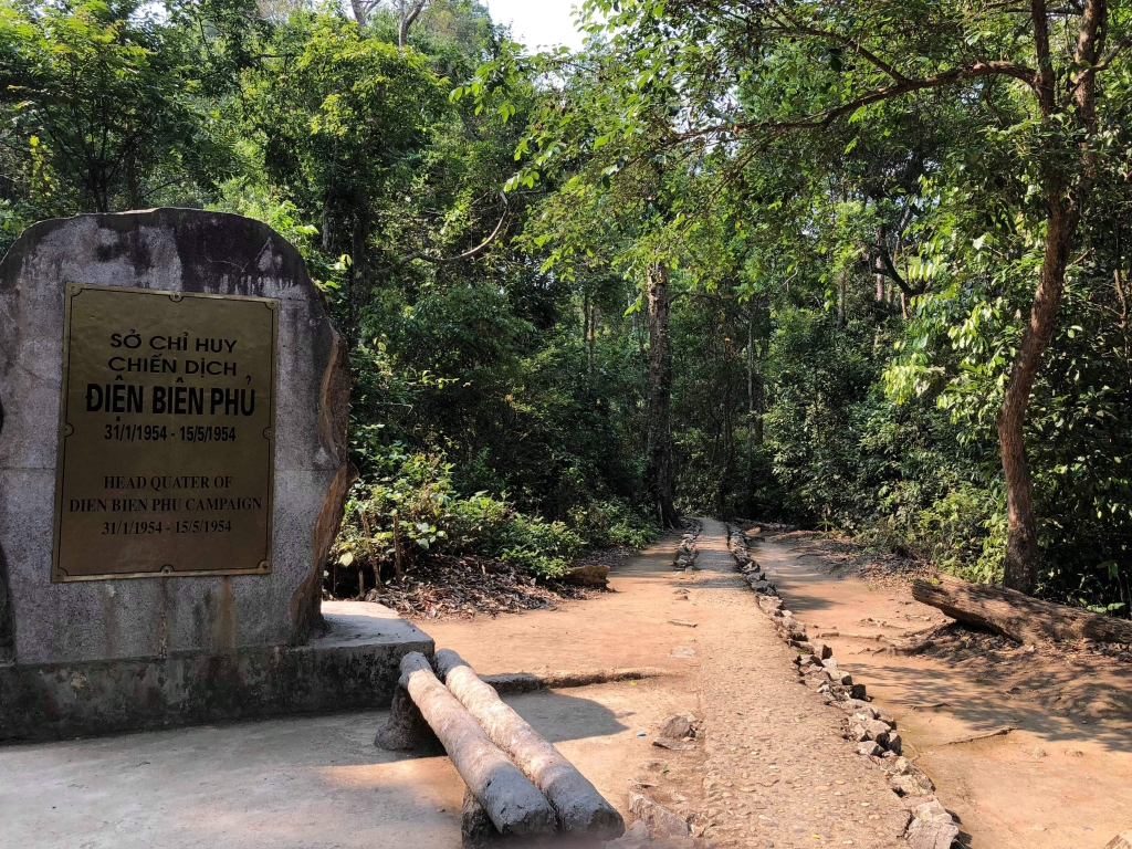 dien bien mua phuong no