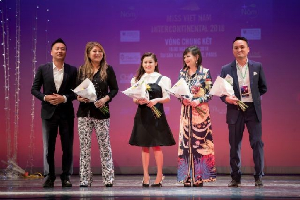 nguoi dep goc nha trang va ha noi dang quang ngoi vi cao nhat hoa hau nguoi viet lien luc dia 2018