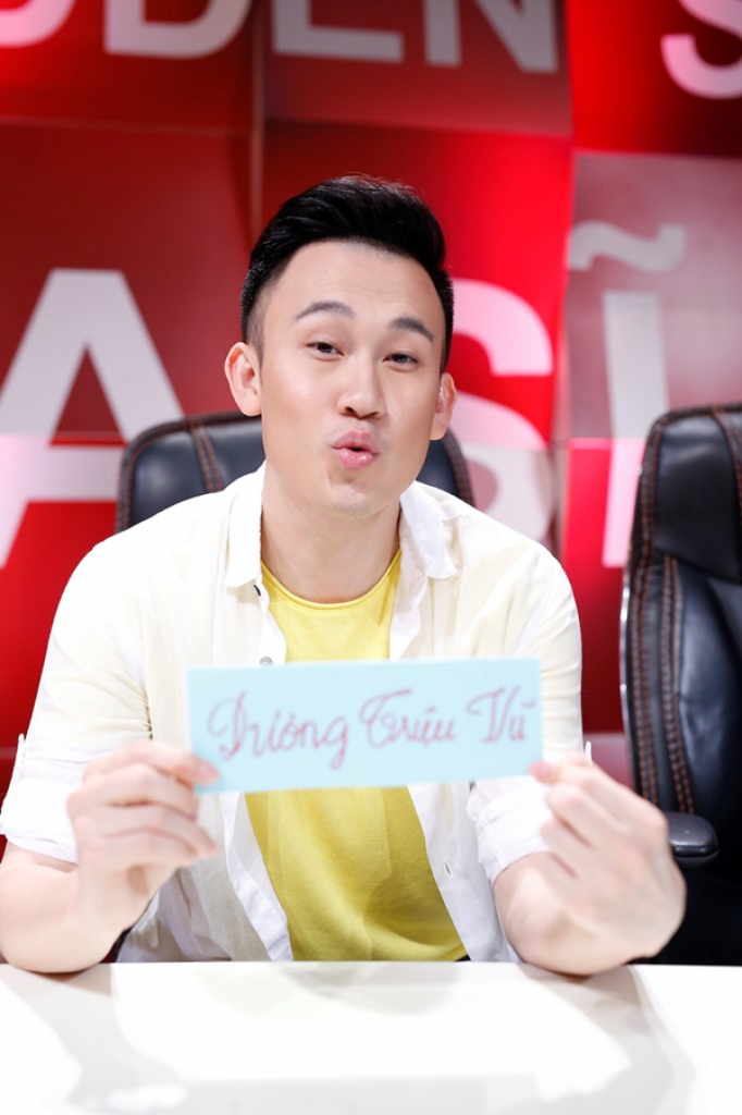 ban gai thap tung hoai lam di quay hinh