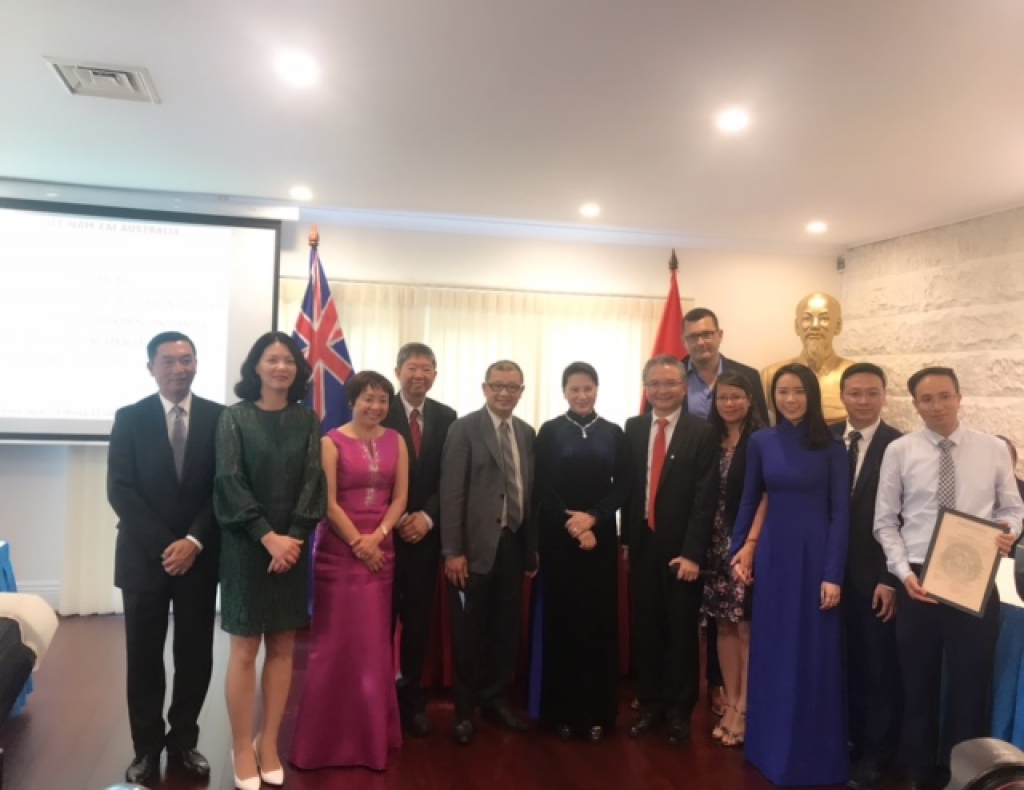 a khoi doanh nhan le ngoc thanh rang ro dien kien chu tich quoc hoi viet nam tai uc