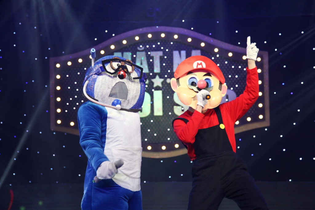 dien vien ba thang lan dau khoe giong hat o mat na ngoi sao