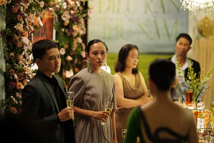 Trailer 'Fanti' hé lộ quan hệ đấu đá đầy 'drama' của Thảo Tâm, Hồ Thu Anh