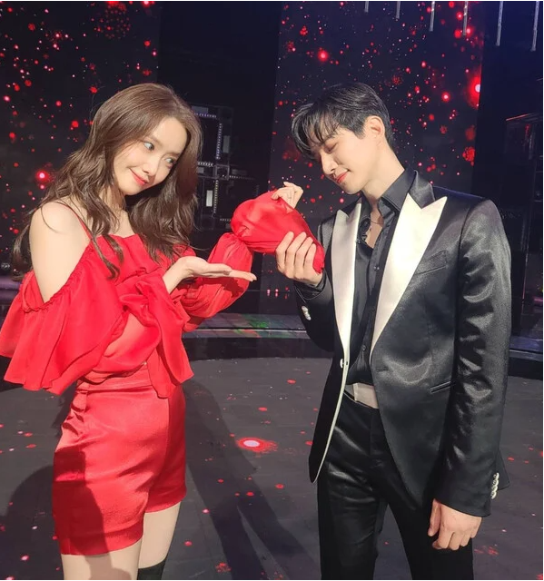 Cặp đôi 'King the Land' YoonA và Lee Junho hẹn  hò?