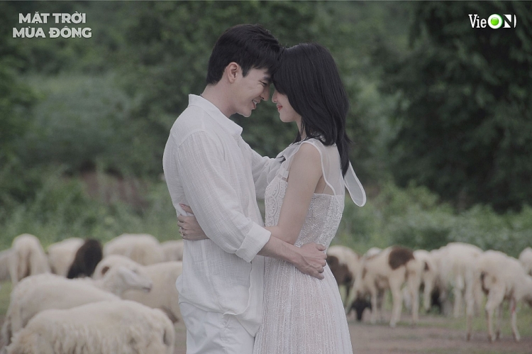 'Mặt trời mùa đông': Địa điểm cầu hôn chưa từng thấy trong phim Việt, Trình Mỹ Duyên đẹp đôi bên Steven Nguyễn