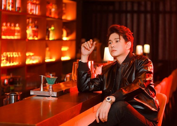 MC Vũ Mạnh Cường ra mắt hàng loạt MV cover vì một lời chê