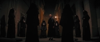 Biểu tượng kinh dị đình đám Valak chính thức trở lại trong trailer mới của 'Ác quỷ ma sơ II'
