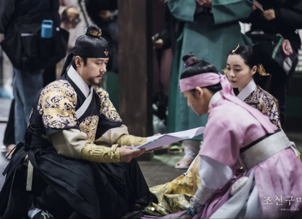 3 phim Hàn bị chỉ trích vì xúc phạm văn hóa, xuyên tạc lịch sử: 'King the Land' cũng góp mặt