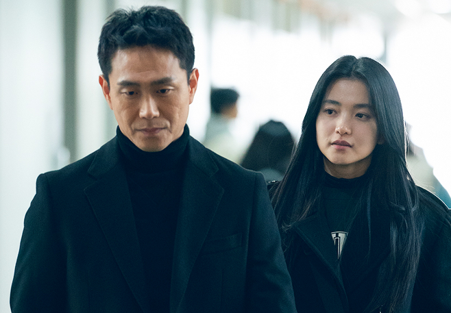 Loạt phim truyền hình Hàn Quốc khai thác đề tài 'độc': 'Revenant', 'Doctor Cha'...