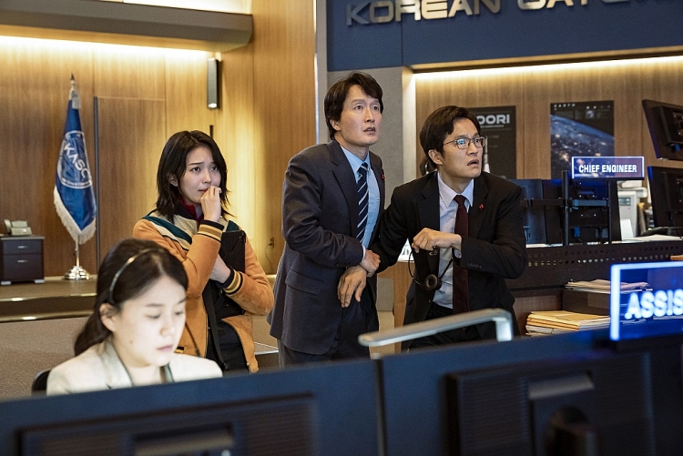 Biên kịch và đạo diễn 'vàng' của Hàn Quốc trở lại cùng bom tấn 'The Moon: Nhiệm vụ cuối cùng'