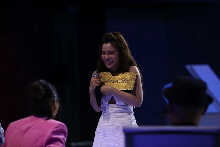 'Vietnam Idol 2023': Thí sinh vô tư bắt giám khảo 'tạo nét', Mỹ Tâm đanh thép 'khỏi hát nữa'
