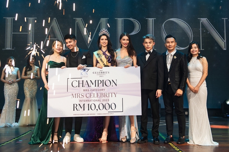 Hà Bích Ngọc đăng quang 'Hoa hậu quý bà siêu sao quốc tế - Mrs Celebrity International 2023'