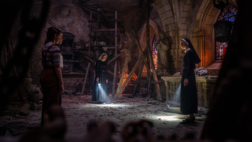(Review) ‘The Nun 2’: Vẫn 'dở' nhưng tạm xem được!