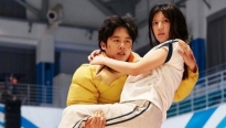 'Moving' tập mới: Đôi 'gà bông' Hee Soo và Bong Seok tung 'cẩu lương'
