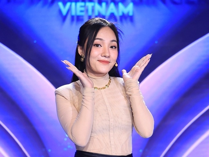 'The masked singer Vietnam' mùa 2 đạt Top 1 chủ đề thịnh hành mạng xã hội, Bích Phương 'sang chấn' vì Nhật Thủy làm khách mời