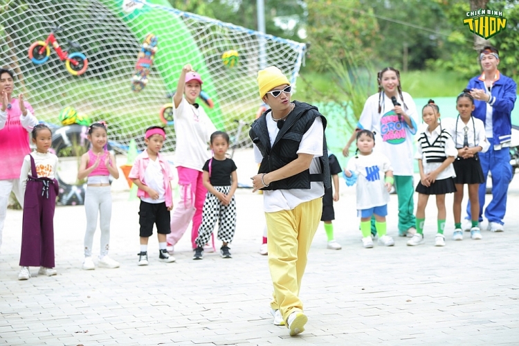 'Chiến binh tí hon': S.T Sơn Thạch – Gin Tuấn Kiệt battle 'cực căng' khi nhảy hiphop