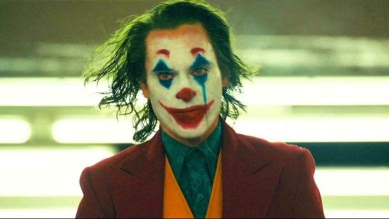 'Joker 2' hé lộ hình ảnh mới sau 6 tháng 'im hơi lặng tiếng'