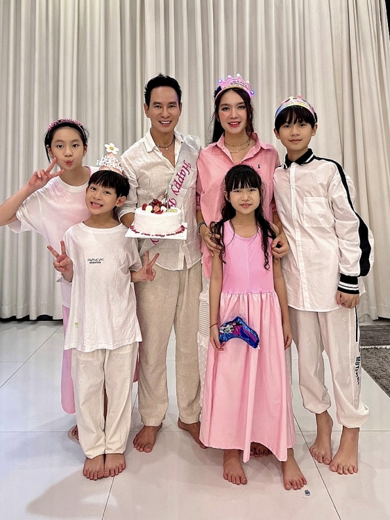 Gia đình Lý Hải - Minh Hà dành trọn vẹn ngày sinh nhật để làm từ thiện