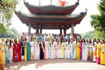Hơn 70 'Hoa hậu hòa bình quốc tế 2023' khám phá Việt Nam trong áo dài của NTK Ngô Nhật Huy
