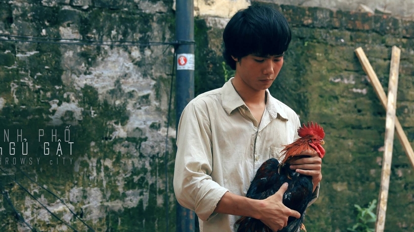 (Review) 'Thành phố ngủ gật': Mới lạ nhưng khiên cưỡng