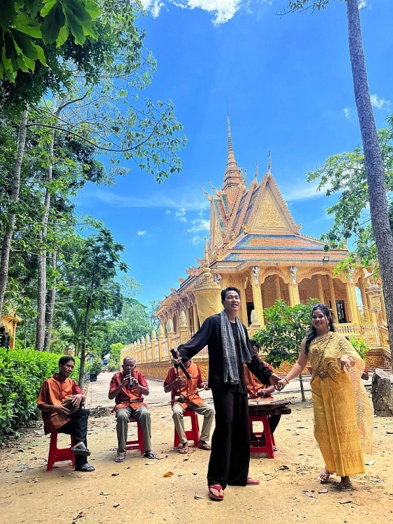 Quách Beem ra mắt dự án âm nhạc khủng để quảng bá du lịch Việt