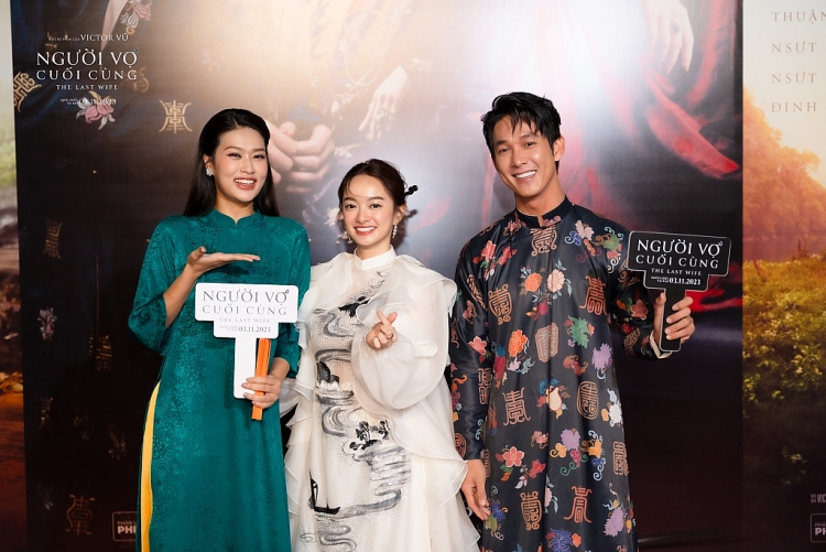Showbiz Việt háo hức ủng hộ Victor Vũ và 'Người vợ cuối cùng'