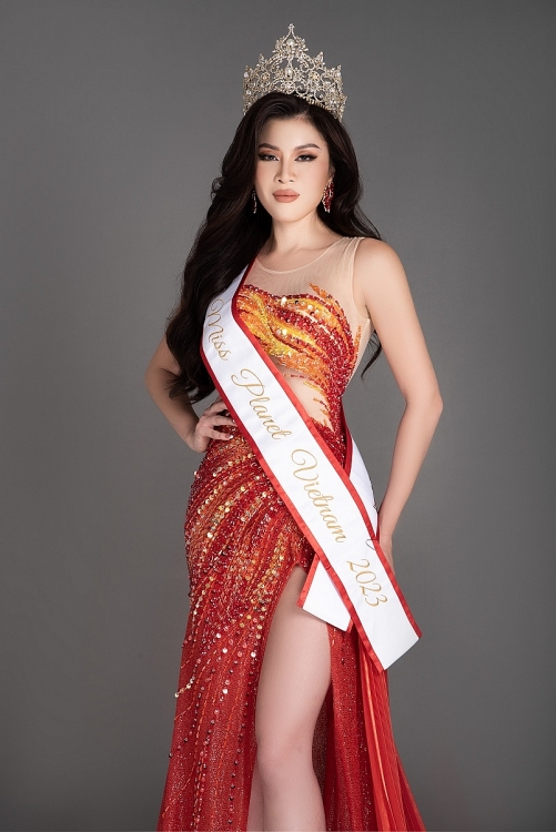 Người đẹp gốc Trà Vinh với tâm huyết dành cho những phụ nữ gốc Việt trên toàn thế giới khi đặt mục tiêu giành vương miện 'Miss Planet International'