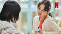 Park Bo Young đạt top 1 Netflix nhờ làm y tá?