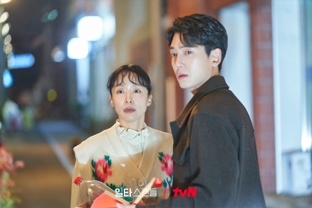Bảng xếp hạng cặp đôi phim Hàn có phản ứng hóa học 'đỉnh' nhất 2023: Dẫn đầu là cặp đôi YoonA - Lee Jun Ho