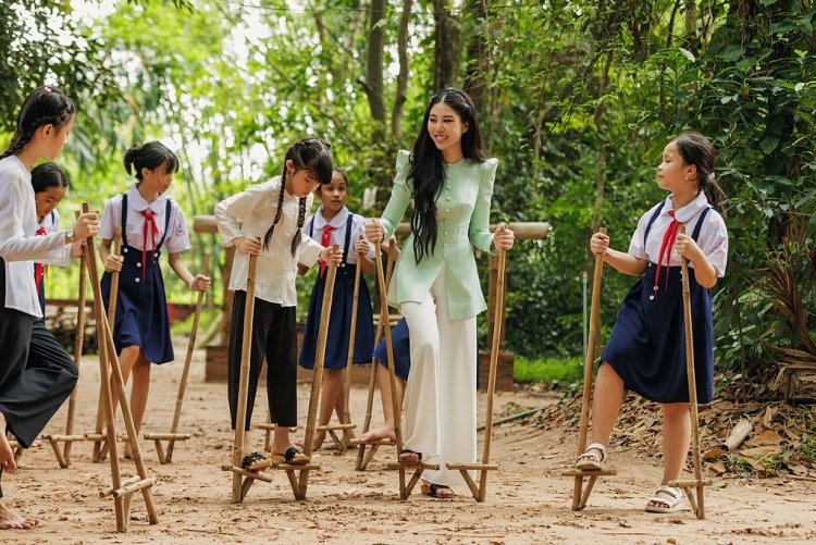Hoa hậu Lan Anh giới thiệu khu bảo tồn tre tự nhiên lớn nhất Việt Nam tại 'Miss Earth 2023'