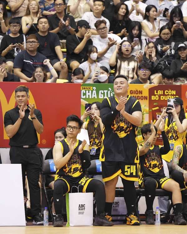 Dàn sao Vbiz hóa cầu thủ bóng rổ: Phí Ngọc Hưng, Yuno Bigboy, Richie D.ICY, Đạt Kaa… thi đấu gây quỹ từ thiện