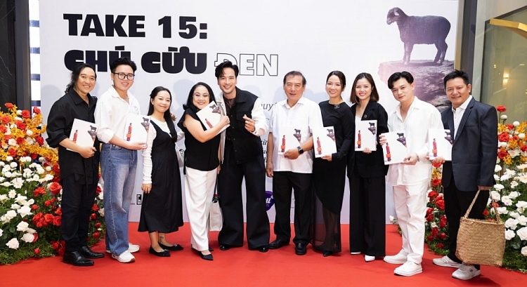 Diễn viên Đoàn Minh Tài ra mắt sách sau 15 năm làm nghệ thuật