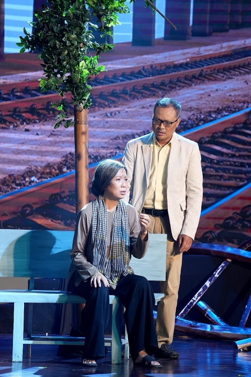 NSND Trịnh Kim Chi ấn tượng với vai diễn mẹ già trong 'Khát vọng ngày mai'