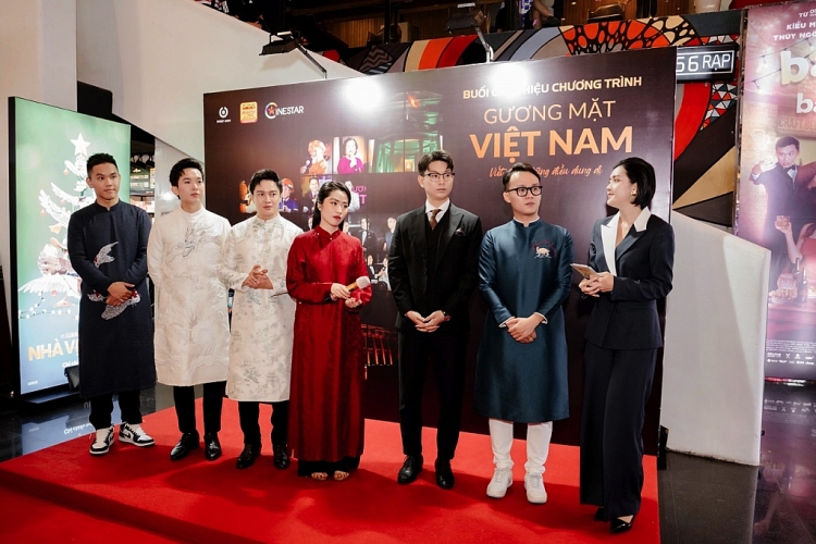 11 'Gương mặt Việt Nam' mùa đầu tiên