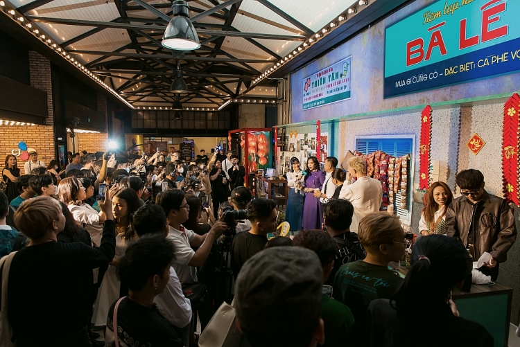 Ngoài đóng chính, vợ chồng Anh Tú - Diệu Nhi còn tham gia đầu tư cho 'Gặp lại chị bầu'