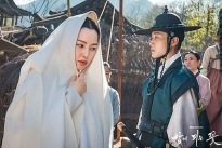 Phim cổ trang 'Knight Flower' của Honey Lee lập kỷ lục rating chỉ sau 3 tập