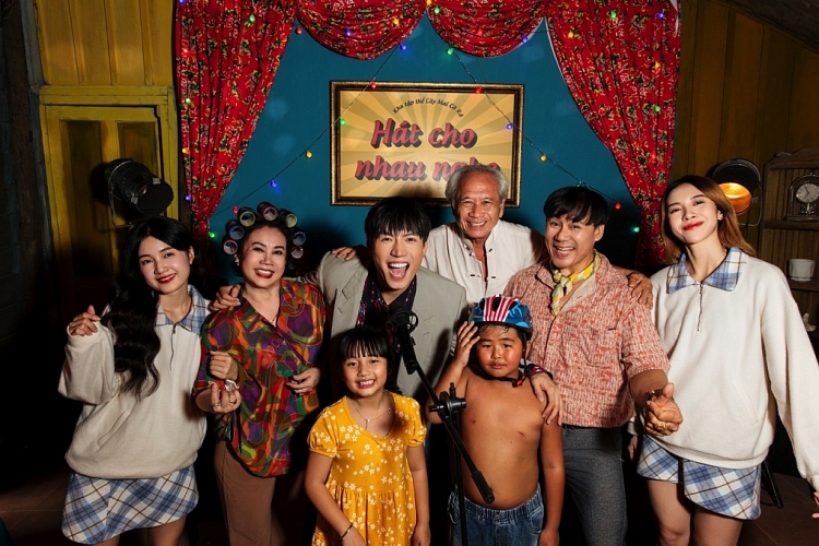 Anh Tú ra mắt MV Tết - 'Caraoke' cực lầy lội và hài hước!