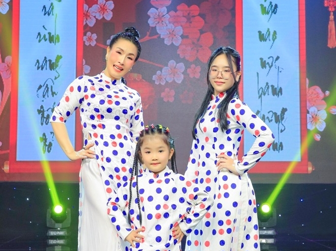 Nghệ sĩ Kiều Oanh tung MV nhạc xuân cùng hai thiên thần nhỏ