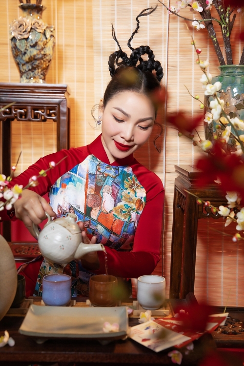 Diện áo dài đón Tết, ca sĩ Khánh Loan khoe giọng ngọt ngào với MV 'Xuân đẹp làm sao'