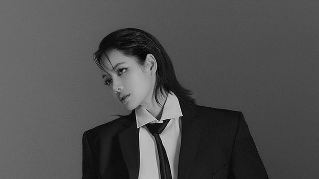 Từ Jennie đến Lisa, BlackPink tôn vinh nữ quyền trong ngành công nghiệp K-Pop